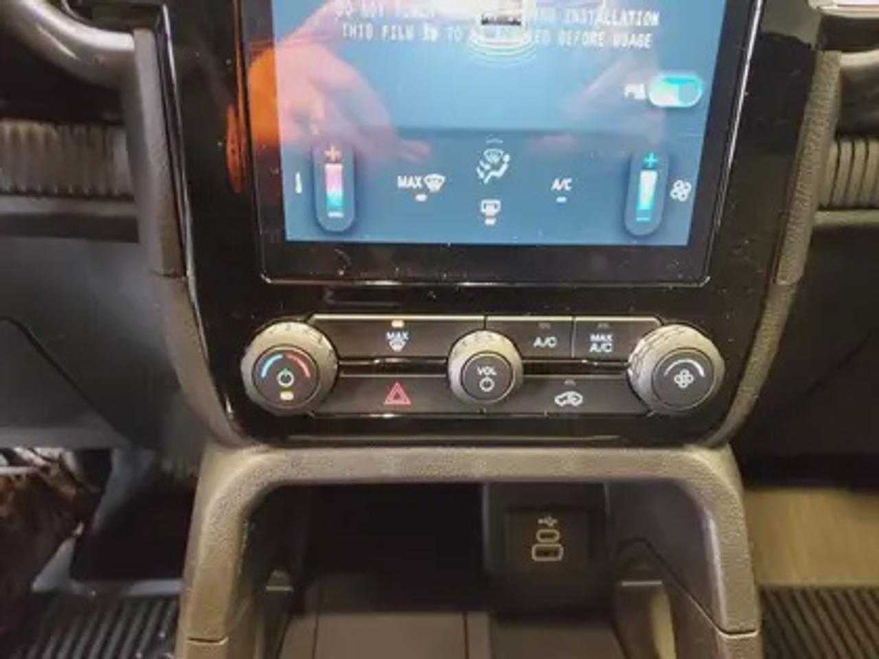13551917