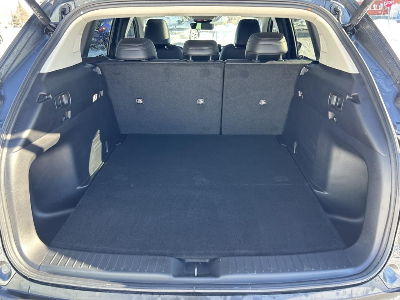 2024 Mazda CX-50 GT Turbo  -  Sunroof -  Cooled Seats Photo