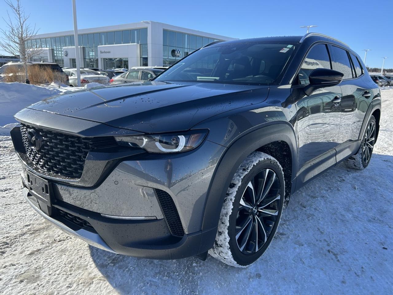 2024 Mazda CX-50 GT Turbo  -  Sunroof -  Cooled Seats Photo3