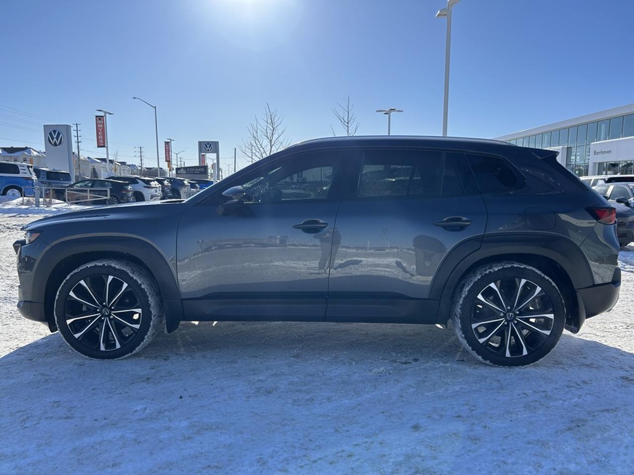 2024 Mazda CX-50 GT Turbo  -  Sunroof -  Cooled Seats Photo