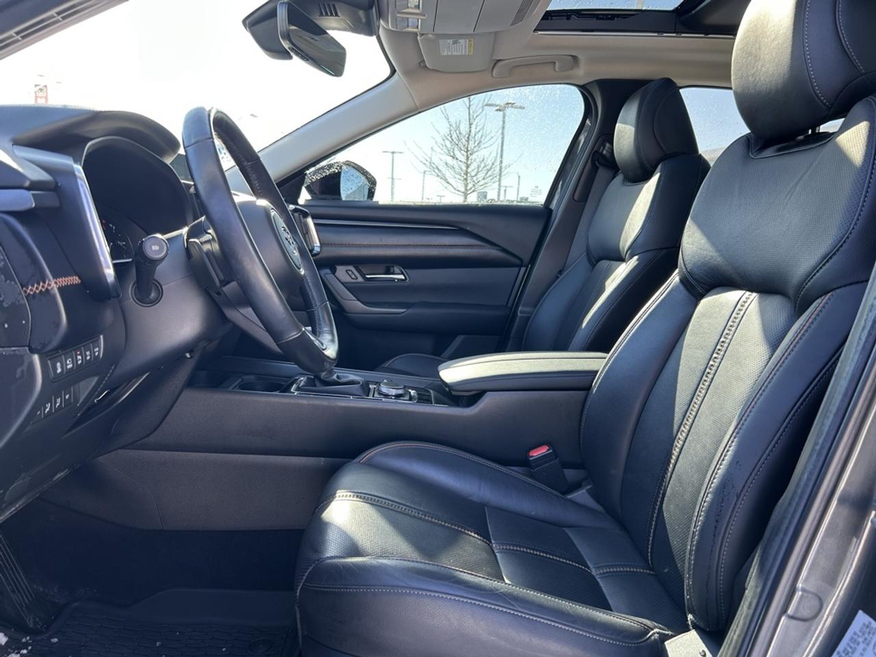 2024 Mazda CX-50 GT Turbo  -  Sunroof -  Cooled Seats Photo