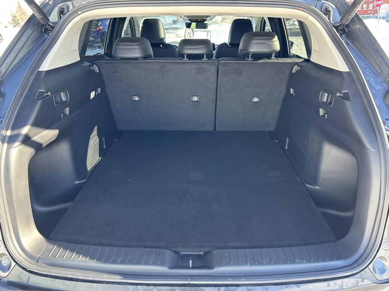 2024 Mazda CX-50 GT Turbo  -  Sunroof -  Cooled Seats Photo