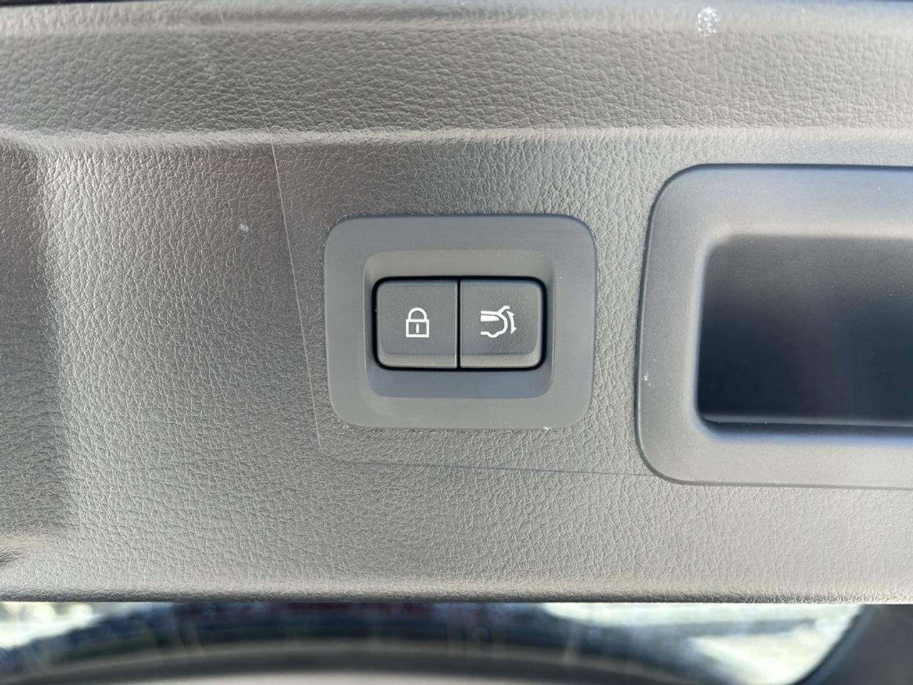 2024 Mazda CX-50 GT Turbo  -  Sunroof -  Cooled Seats Photo