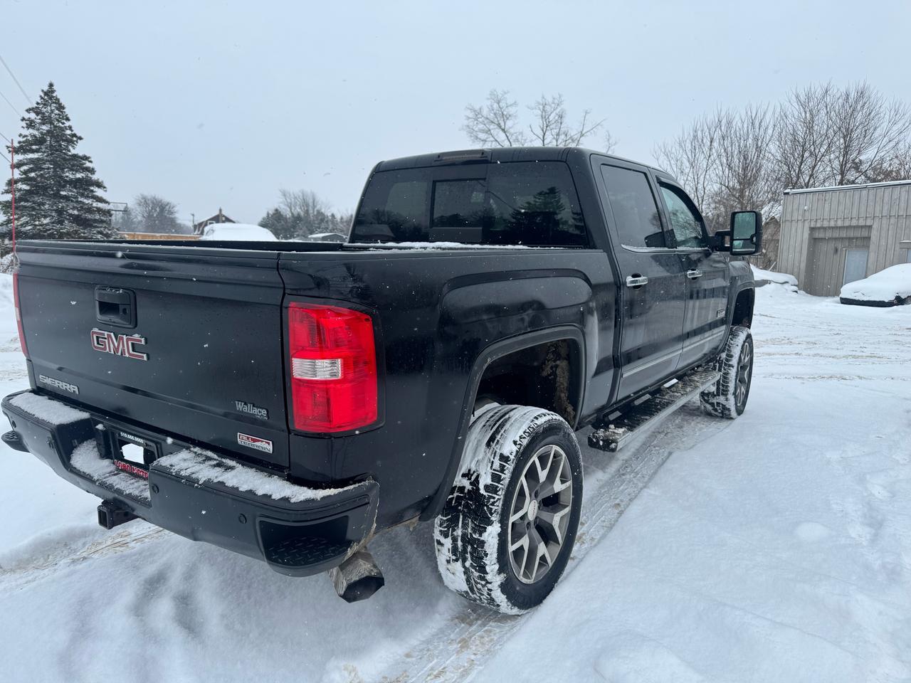 2015 GMC Sierra 1500 SLT Photo2