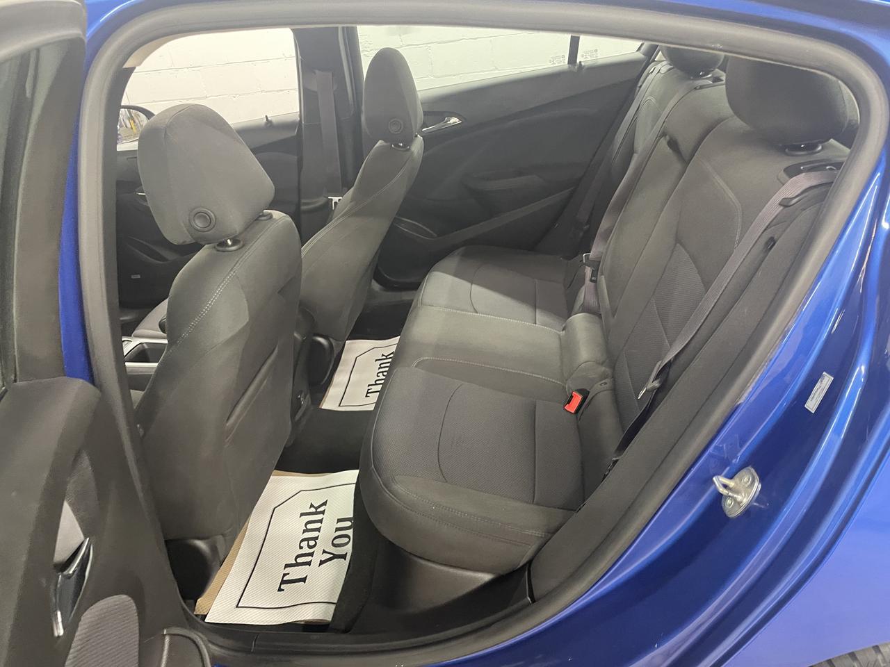 2017 Chevrolet Cruze LT | SUNROOF | POWER SEATS | HEATED SEATS Photo13