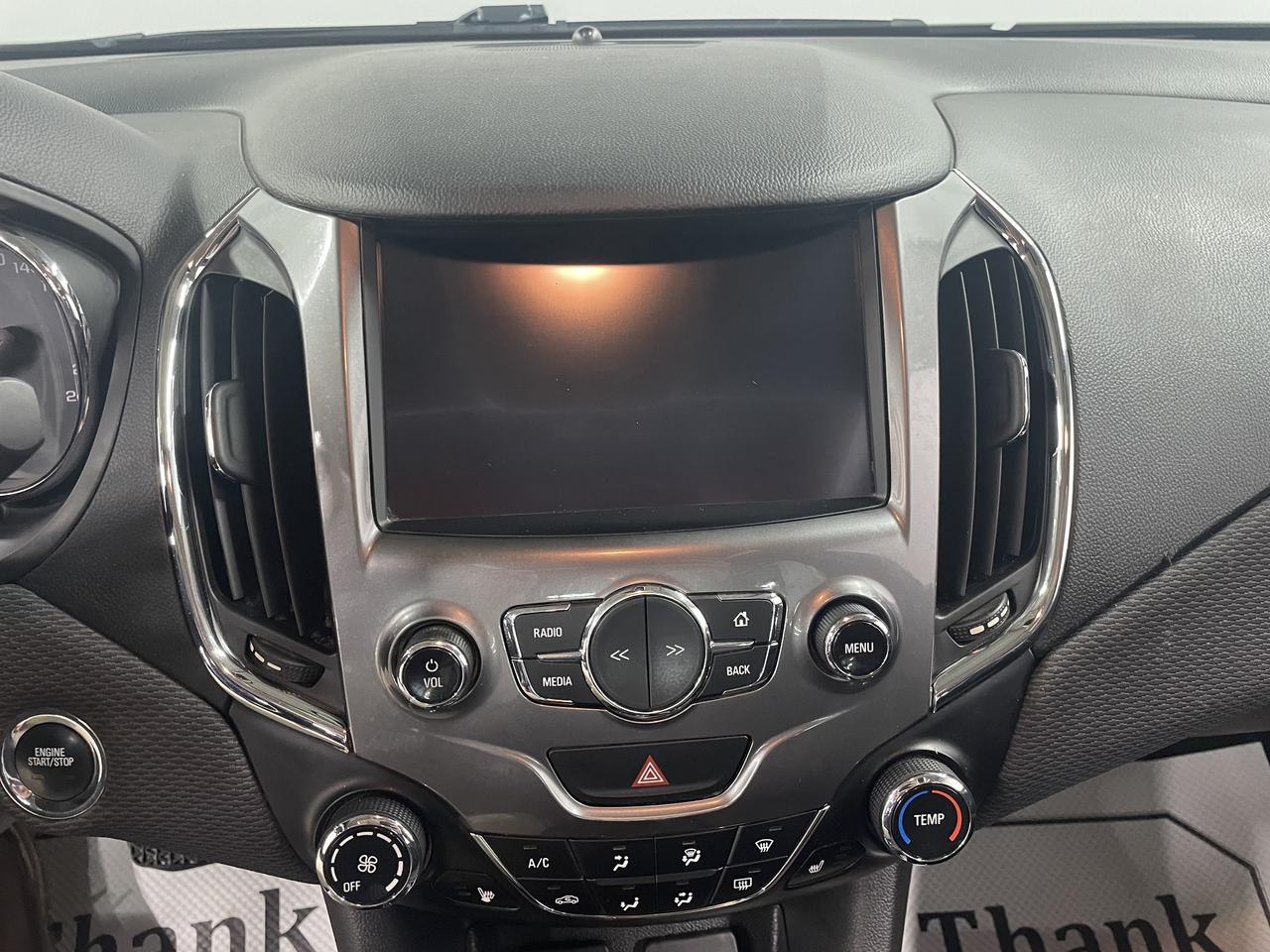 2017 Chevrolet Cruze LT | SUNROOF | POWER SEATS | HEATED SEATS Photo10