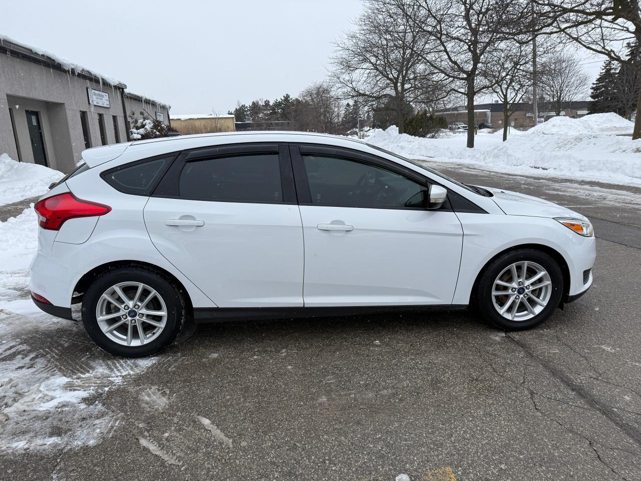 2015 Ford Focus 5DR HB SE..BLUETOOTH..REAR VIEW CAMERA.CERTIFIED!! Photo