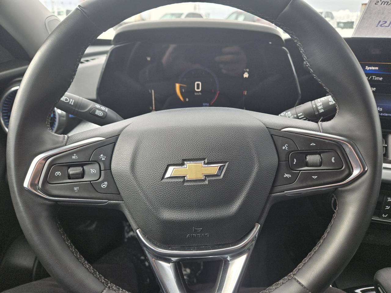 2025 Chevrolet Trax LT Photo