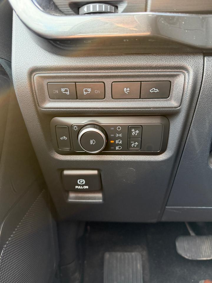2021 Ford F-150 XLT Photo