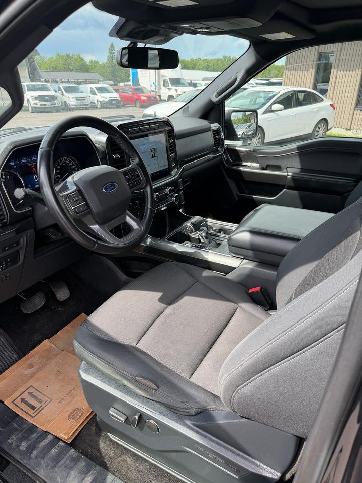 2021 Ford F-150 XLT Photo