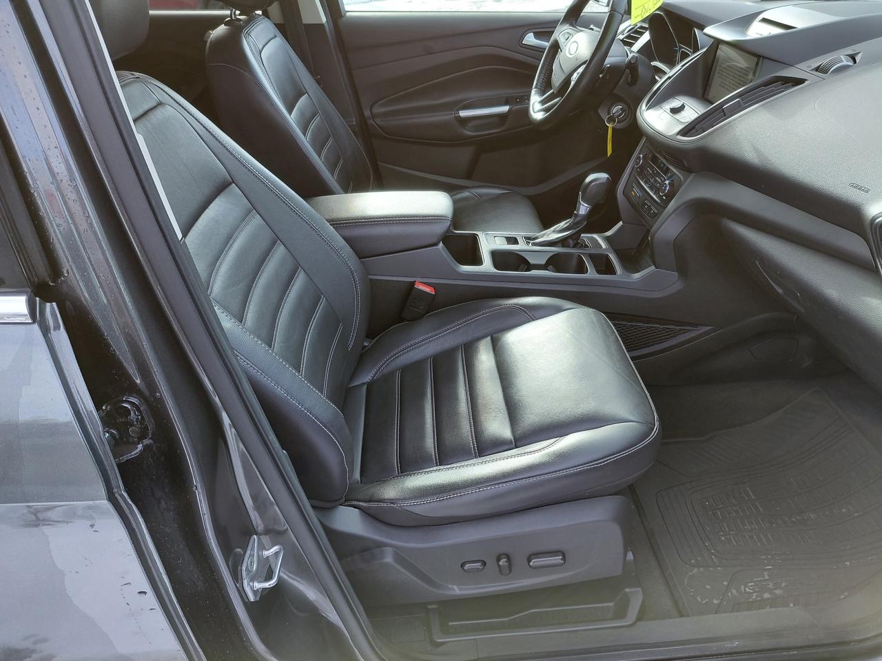 2017 Ford Escape SE Photo4