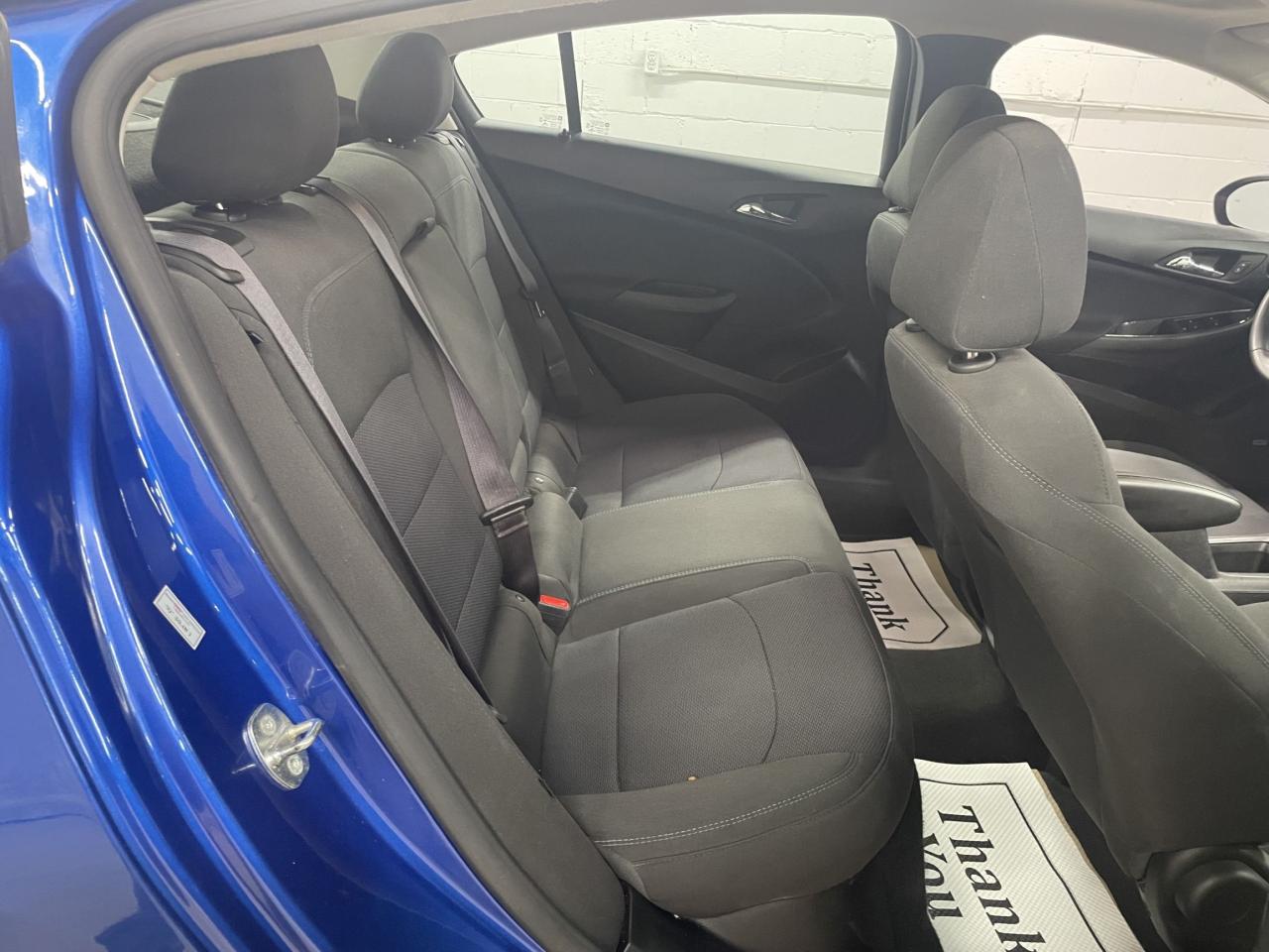 2017 Chevrolet Cruze LT | SUNROOF | POWER SEATS | HEATED SEATS