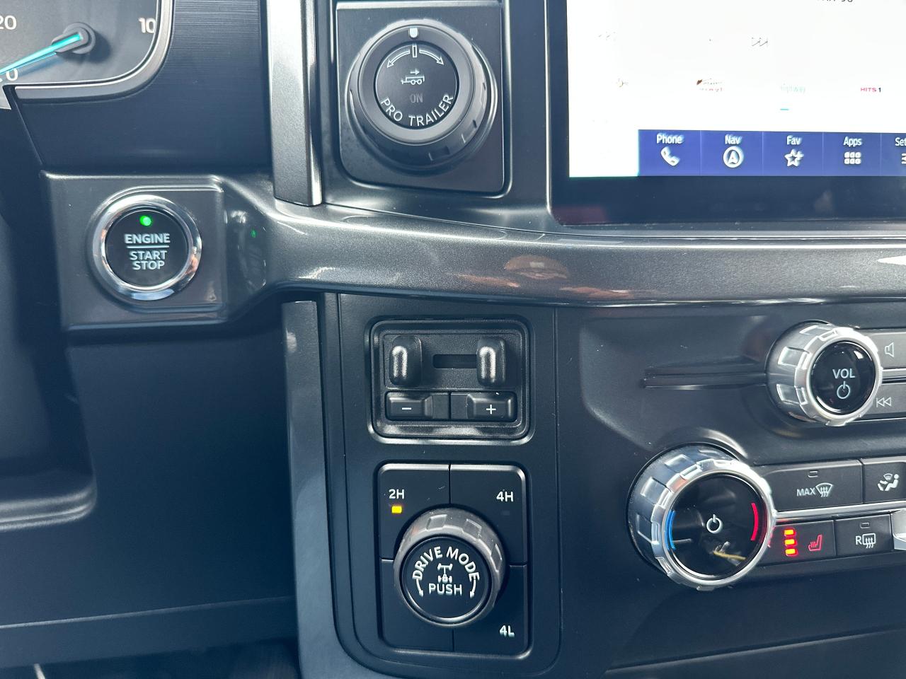 2022 Ford F-150 XLT-FX4 SuperCrew 5.0 HTDCloth NAV DriverAssist XM Photo