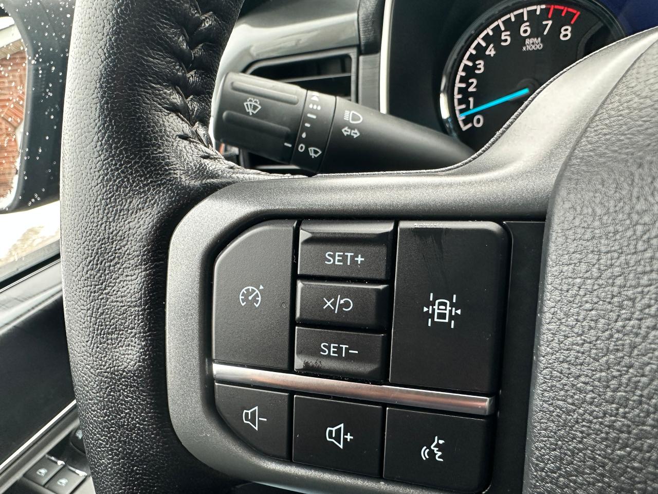 2022 Ford F-150 XLT-FX4 SuperCrew 5.0 HTDCloth NAV DriverAssist XM Photo