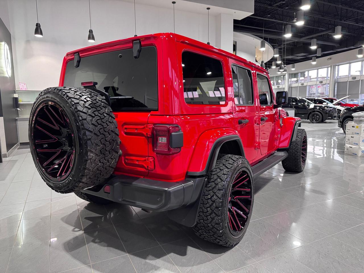 2021 Jeep Wrangler Unlimited Sahara Photo2