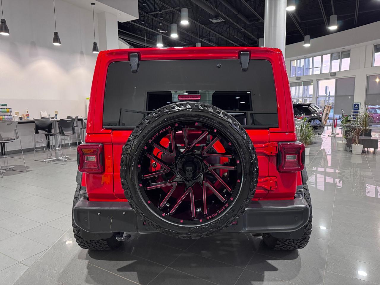 2021 Jeep Wrangler Unlimited Sahara Photo3