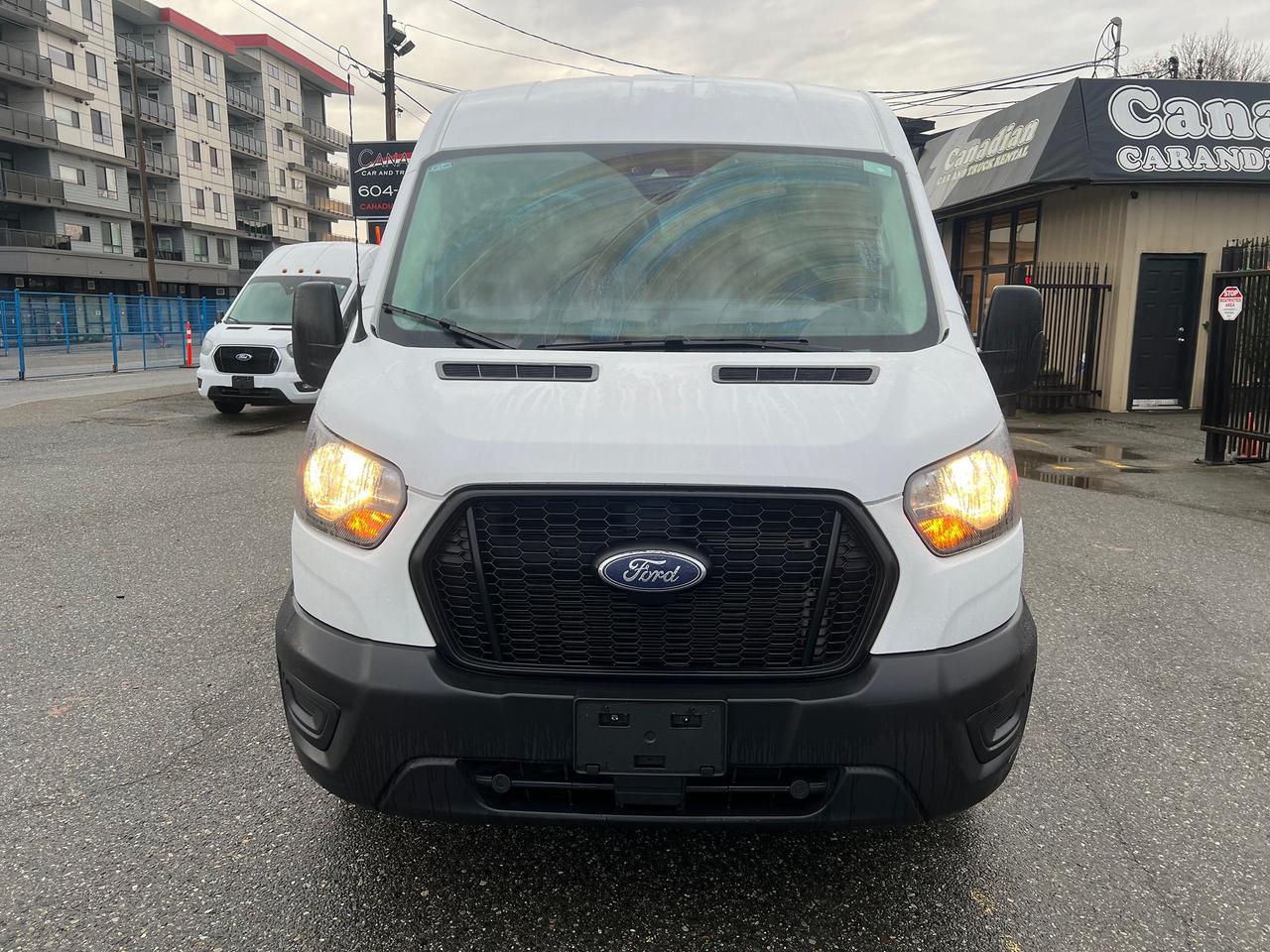 2024 Ford Transit Cargo Van T-250 148" Med Rf 9070 GVWR RWD Photo2