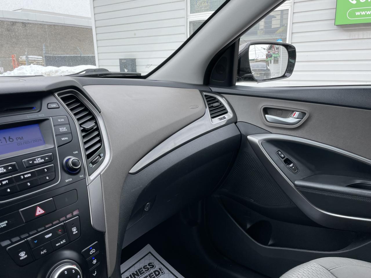 2014 Hyundai Santa Fe Sport  Photo