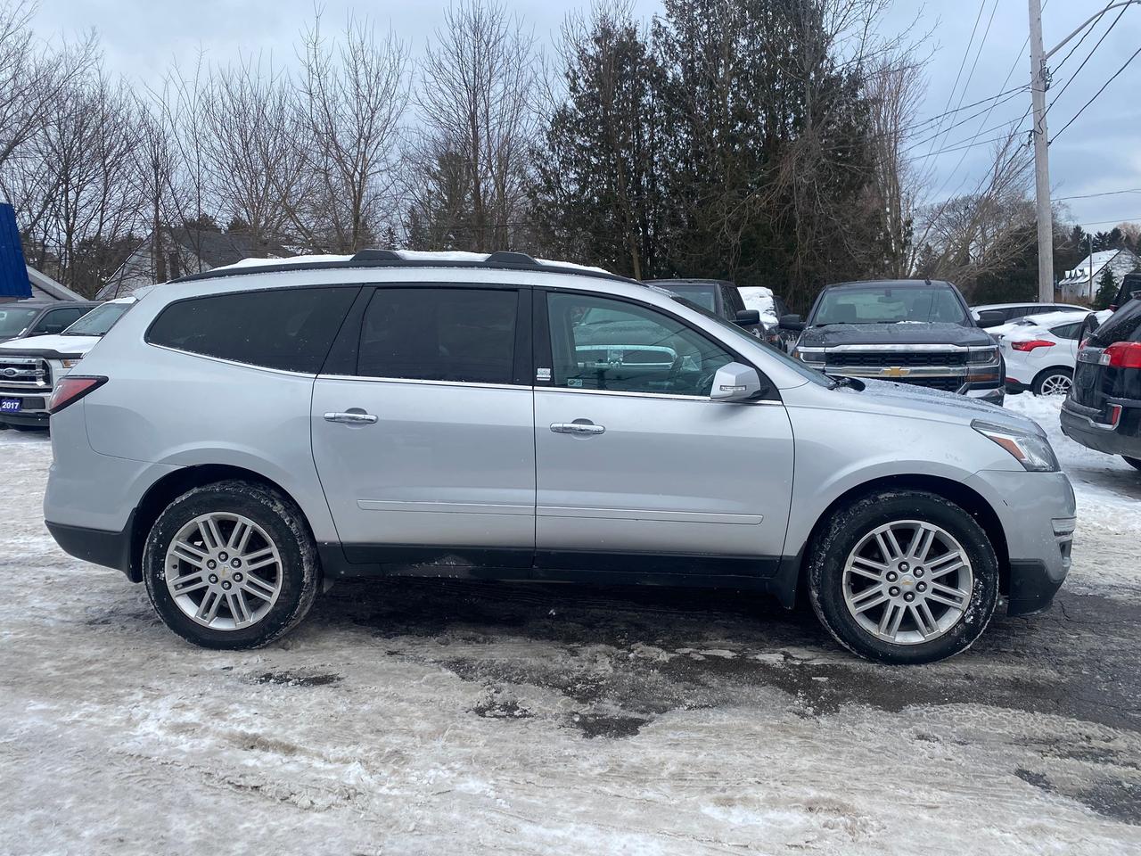 2015 Chevrolet Traverse AWD 4dr LT w/1LT - Photo #4
