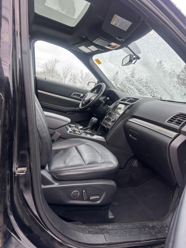 2018 Ford Explorer XLT Photo4