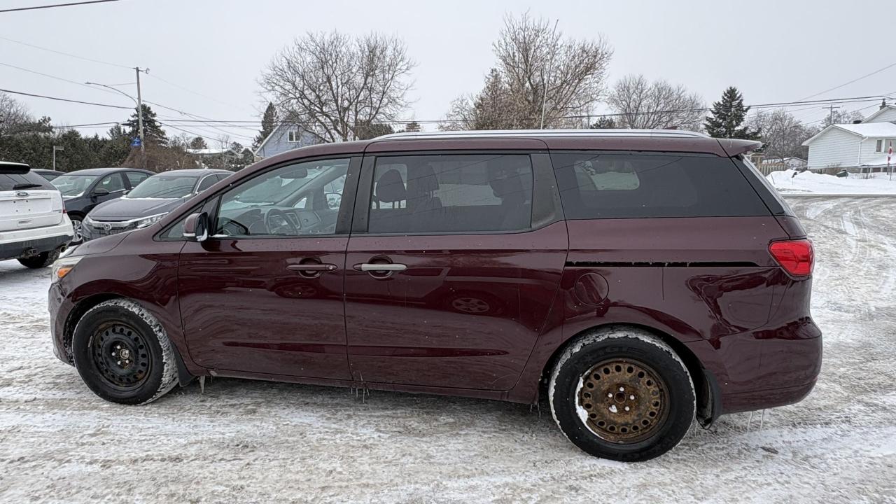 2016 Kia Sedona LX+ Photo