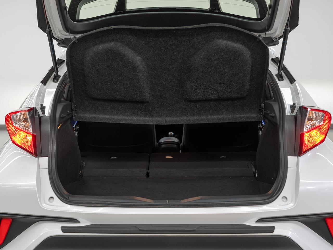 2022 Toyota C-HR XLE PREMIUM | BSM | ACC | Heated Seats | CarPlay