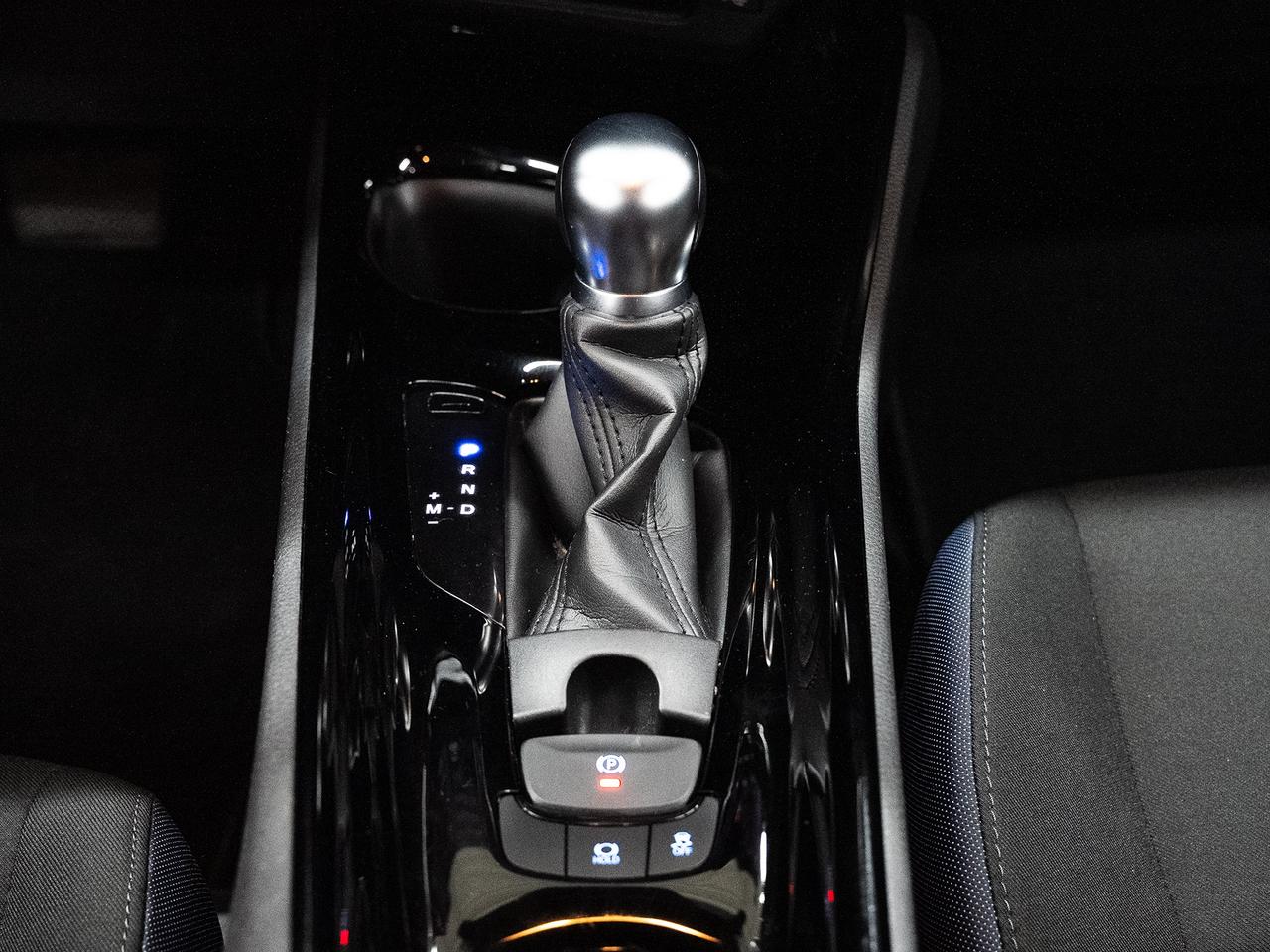 2022 Toyota C-HR XLE PREMIUM | BSM | ACC | Heated Seats | CarPlay Photo