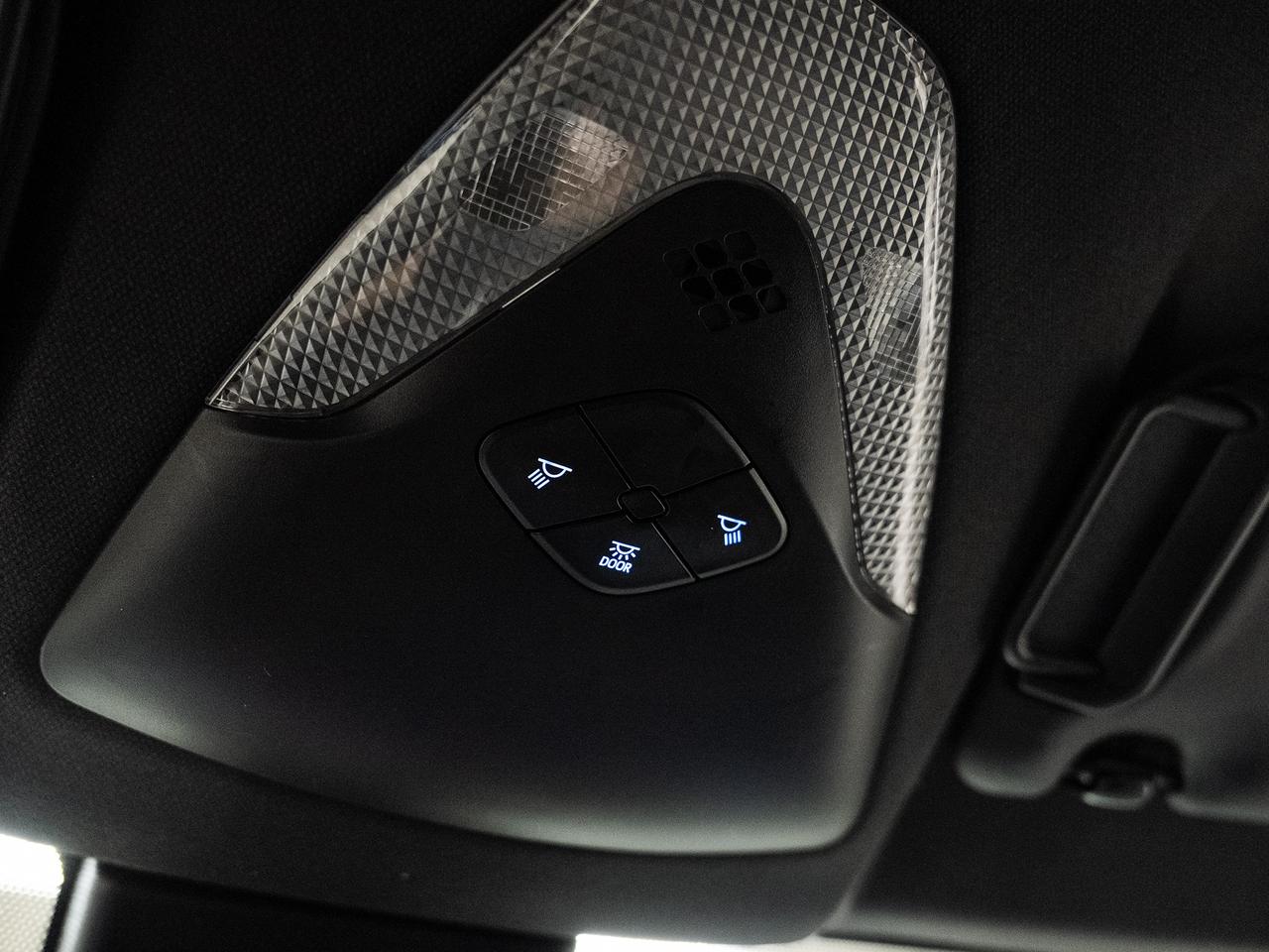 2022 Toyota C-HR XLE PREMIUM | BSM | ACC | Heated Seats | CarPlay Photo