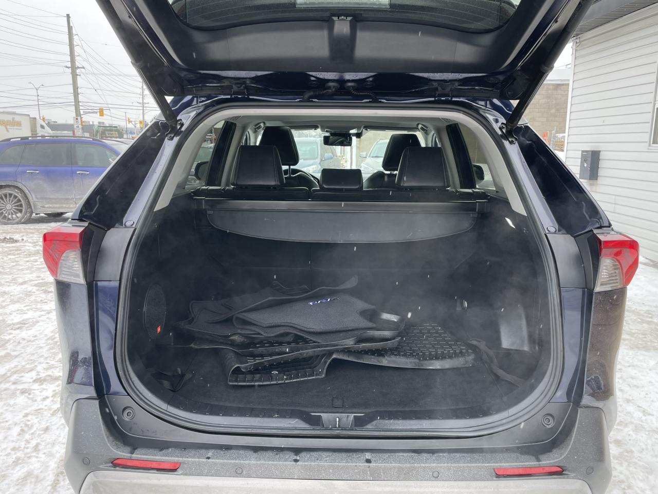 2019 Toyota RAV4 Hybrid Limited Photo