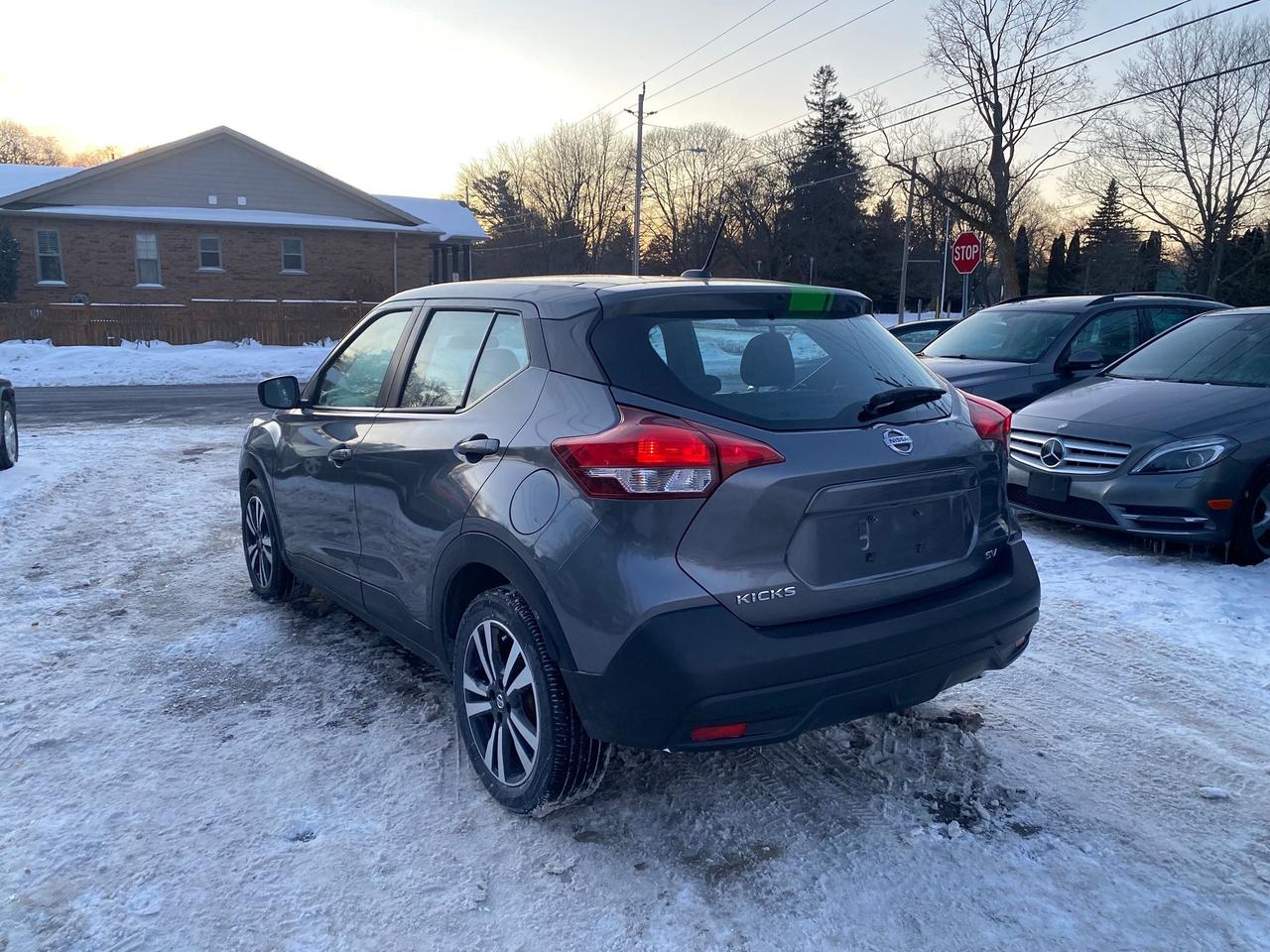 2019 Nissan Kicks SV Photo