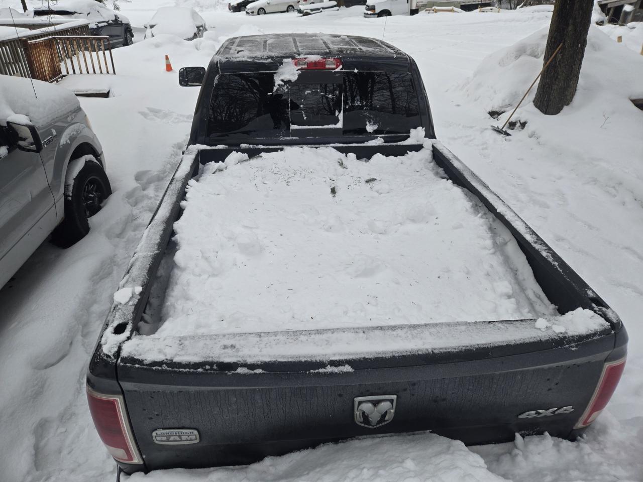 2015 RAM 1500 Longhorn Photo3