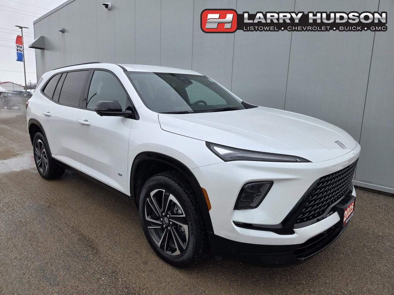 2025 Buick Enclave Sport Touring One Owner | 7-Passenger | Leather | 20" Wheels Photo