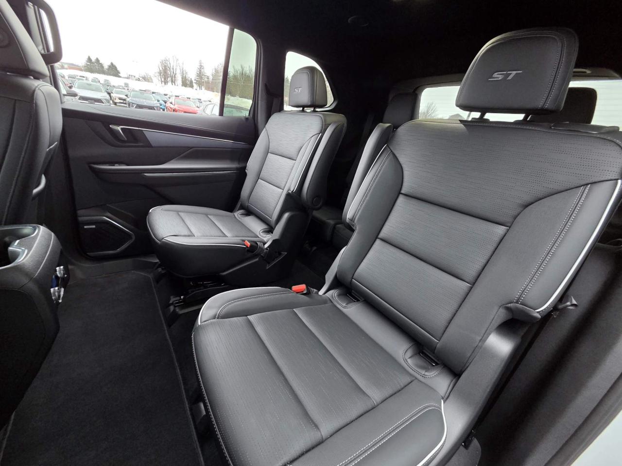 2025 Buick Enclave Sport Touring One Owner | 7-Passenger | Leather | 20" Wheels Photo