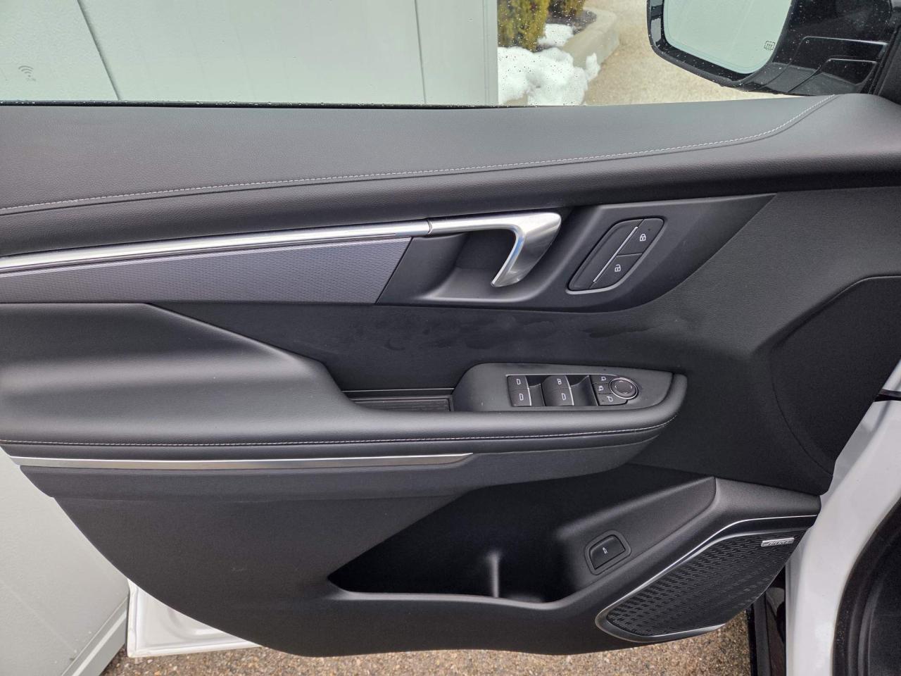 2025 Buick Enclave Sport Touring One Owner | 7-Passenger | Leather | 20" Wheels Photo