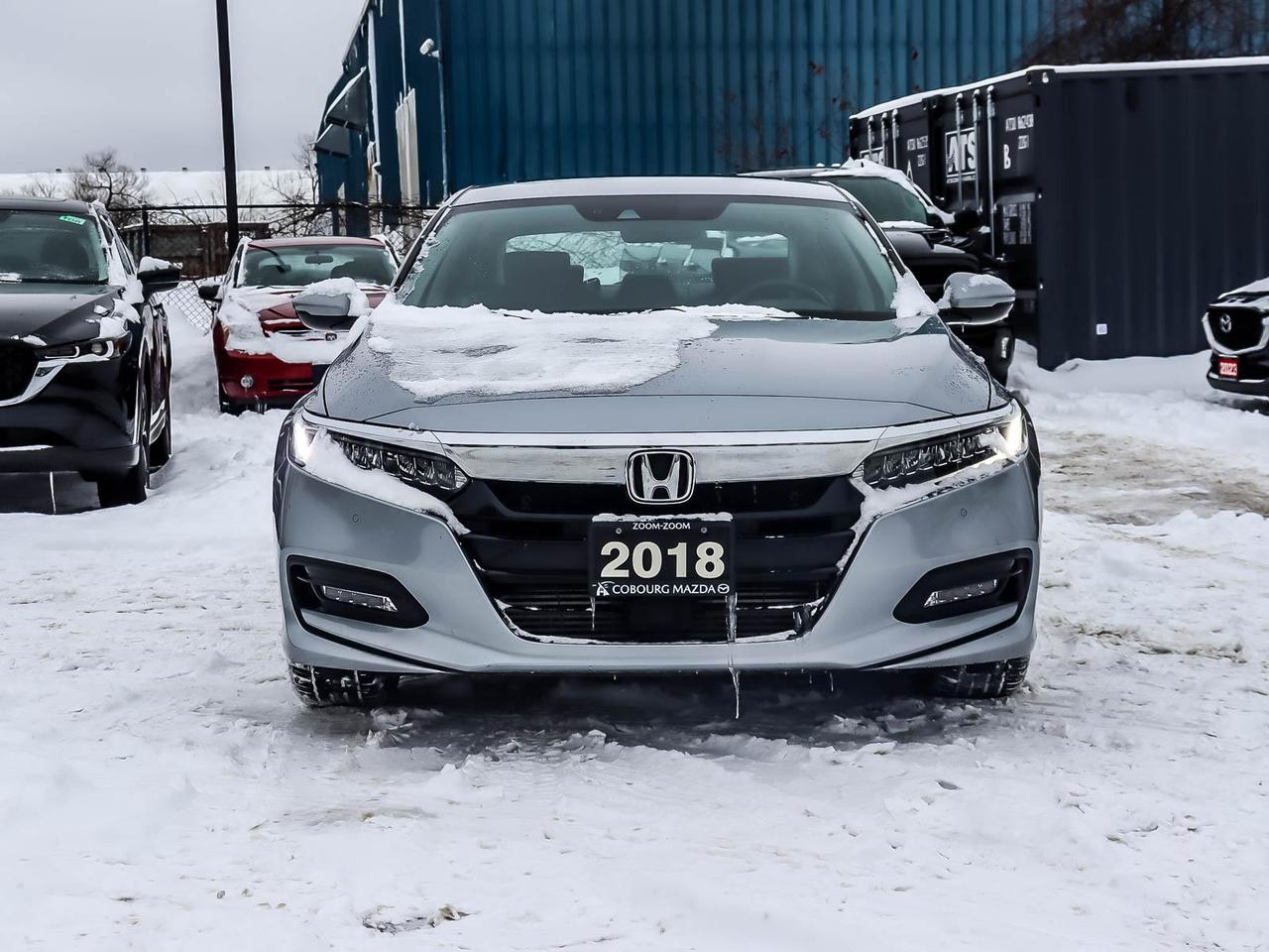 2018 Honda Accord Touring CVT Photo