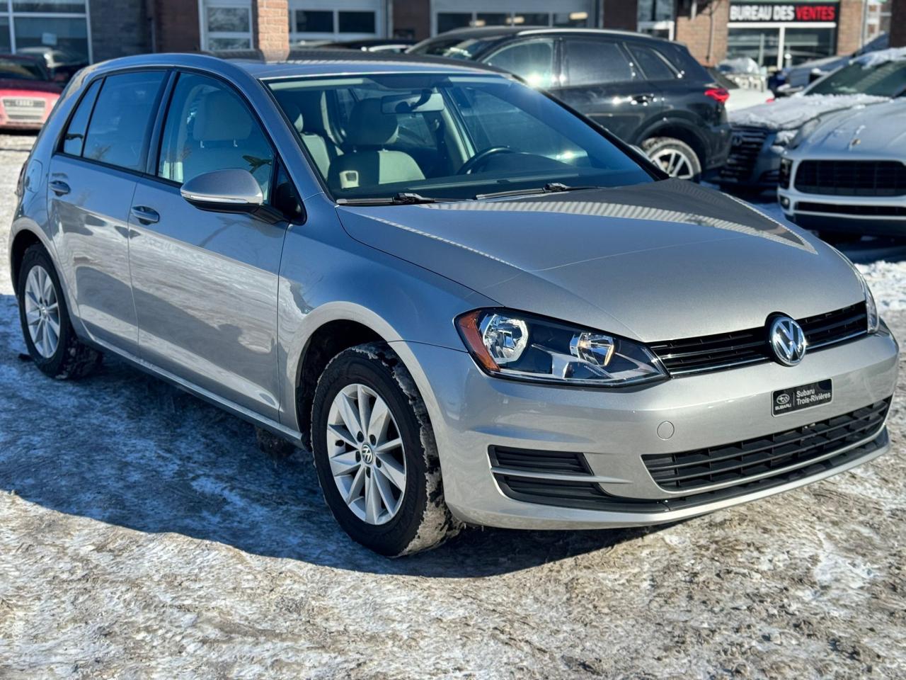 2015 Volkswagen Golf TRENDLINE - Photo #1