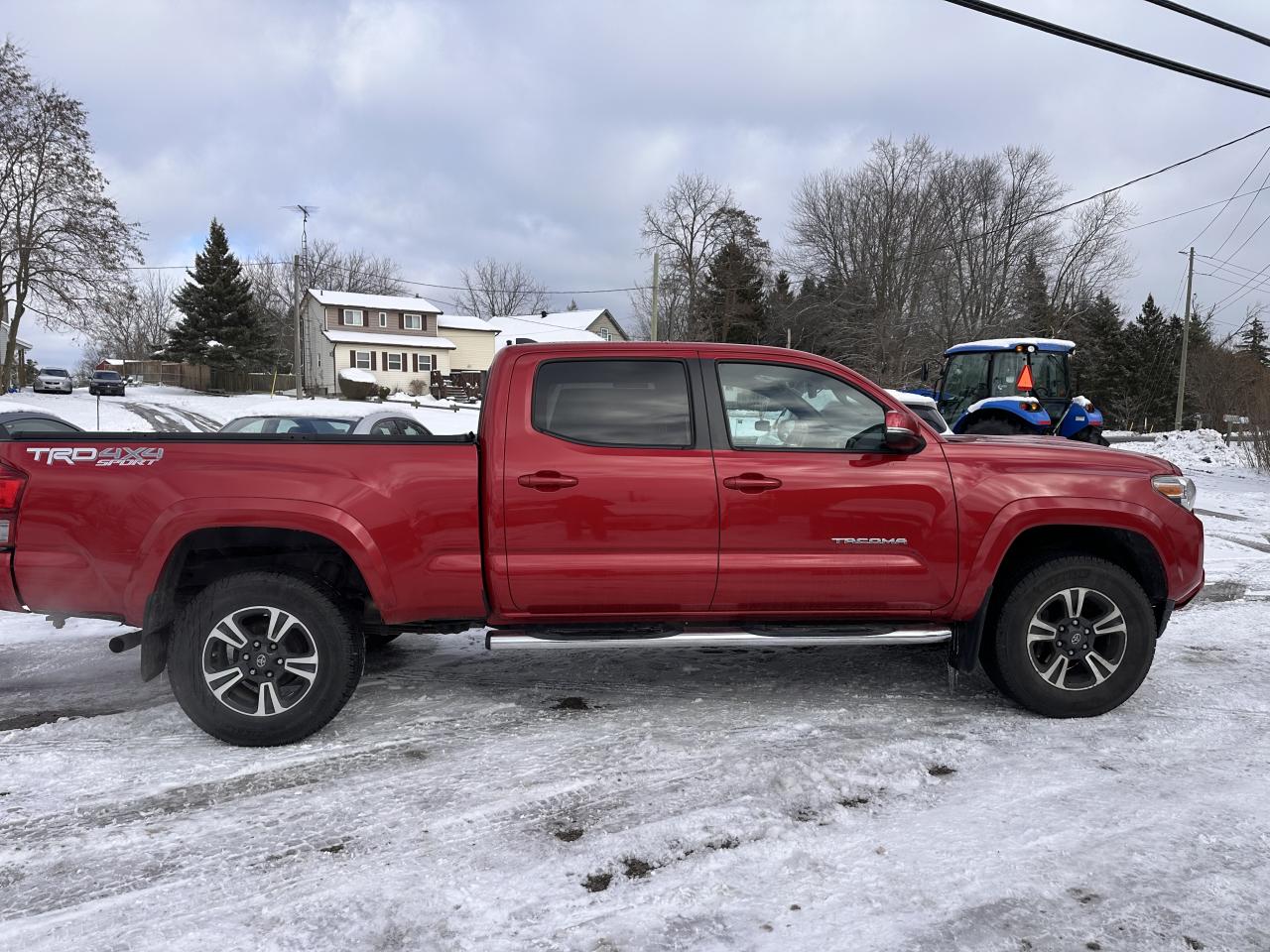 2016 Toyota Tacoma SR5 Photo