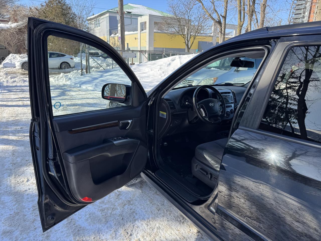 2010 Hyundai Santa Fe GL W/SPORT Photo