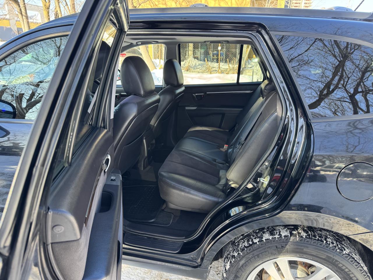 2010 Hyundai Santa Fe GL W/SPORT Photo