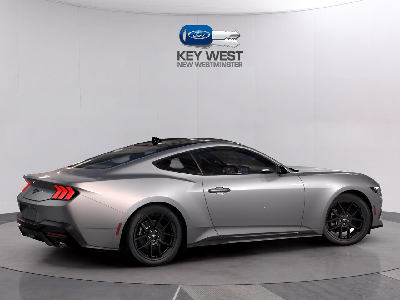 2026 Ford Mustang EcoBoost Fastback Photo2