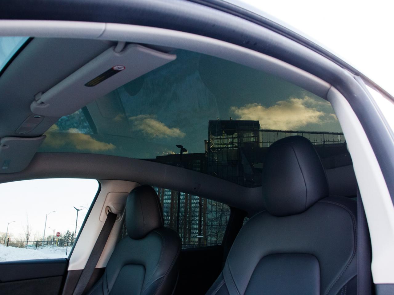 2023 Tesla Model Y Performance AWD| CLEAN CARFAX| NO ACCODENTS| Photo