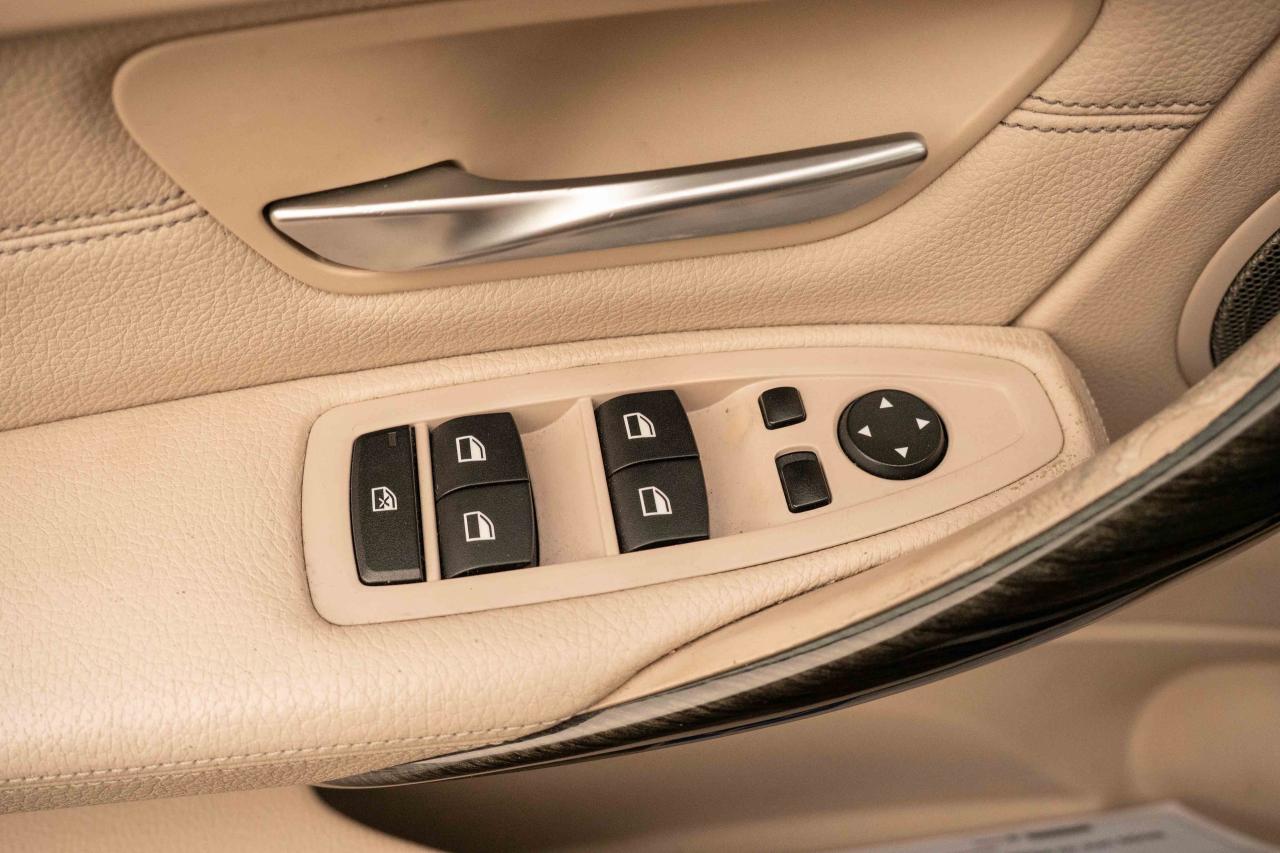 2013 BMW 3 Series 335i xDrive Photo