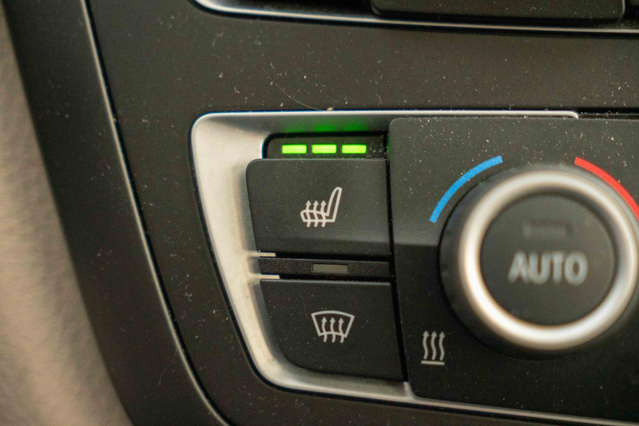 2013 BMW 3 Series 335i xDrive Photo