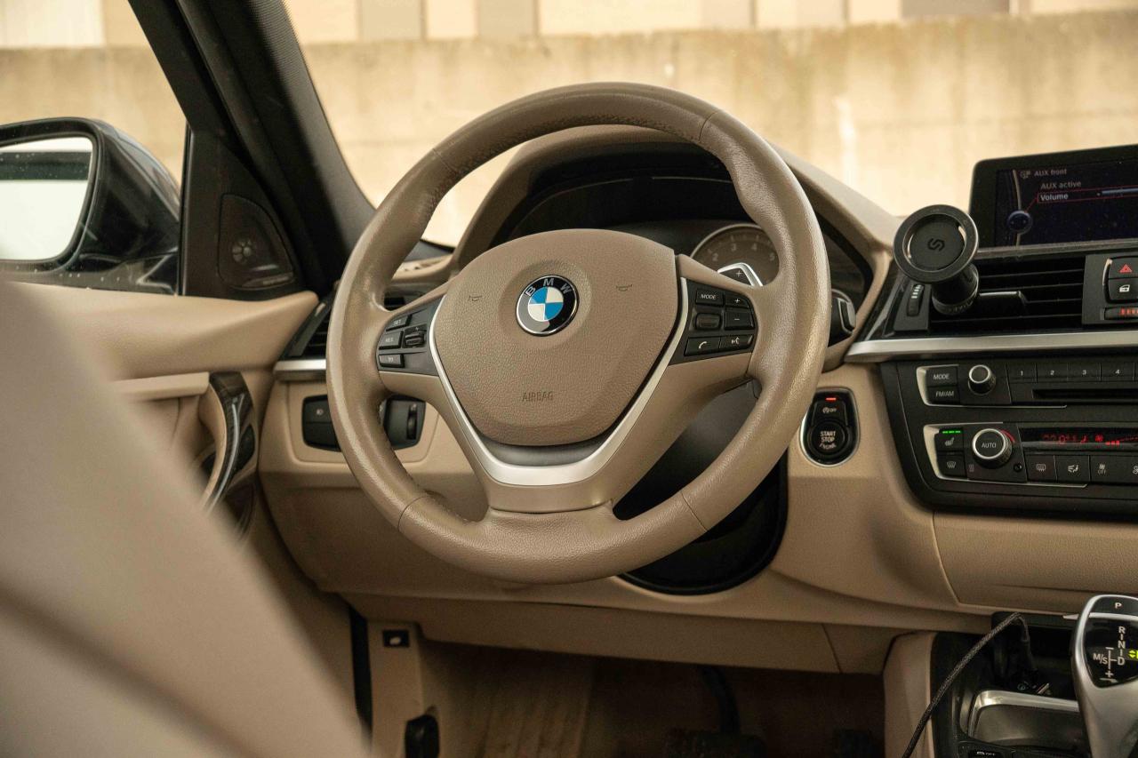 2013 BMW 3 Series 335i xDrive Photo