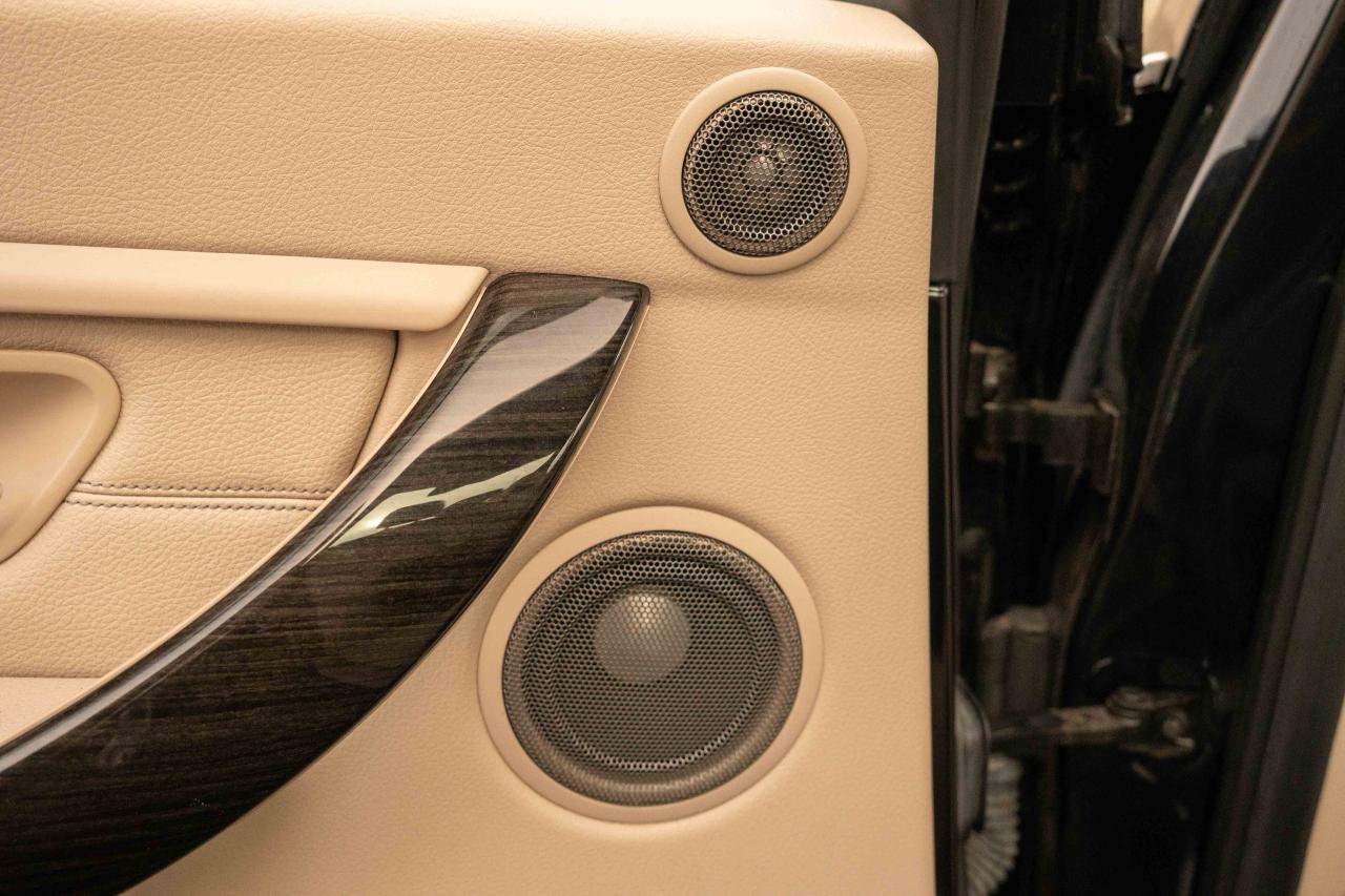 2013 BMW 3 Series 335i xDrive Photo