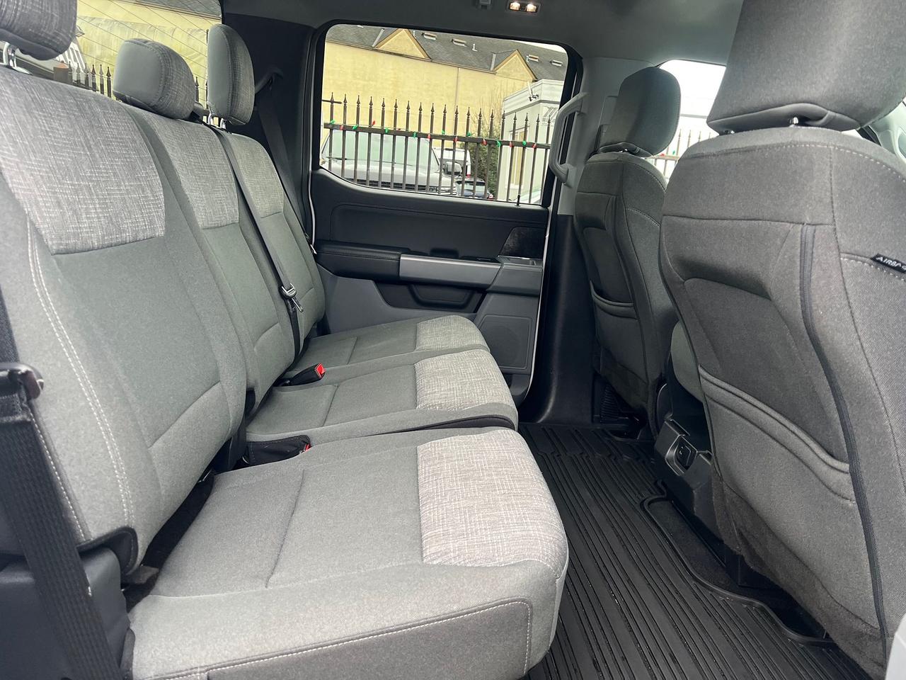 2023 Ford F-150 XLT 4WD SuperCrew 6.5' Box Photo33