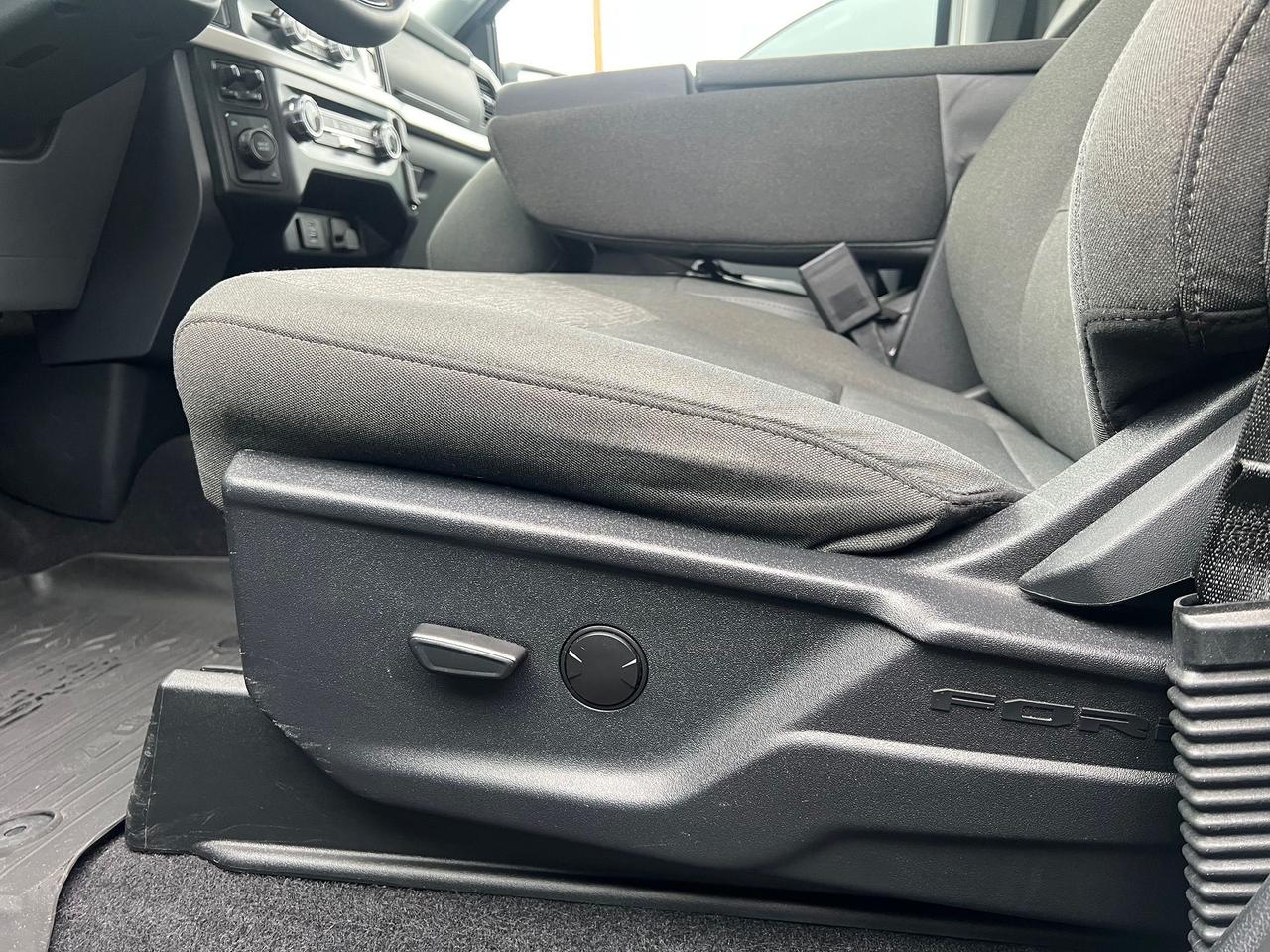 2023 Ford F-150 XLT 4WD SuperCrew 6.5' Box Photo36