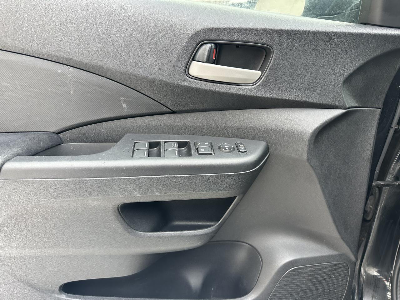 2014 Honda CR-V LX Photo