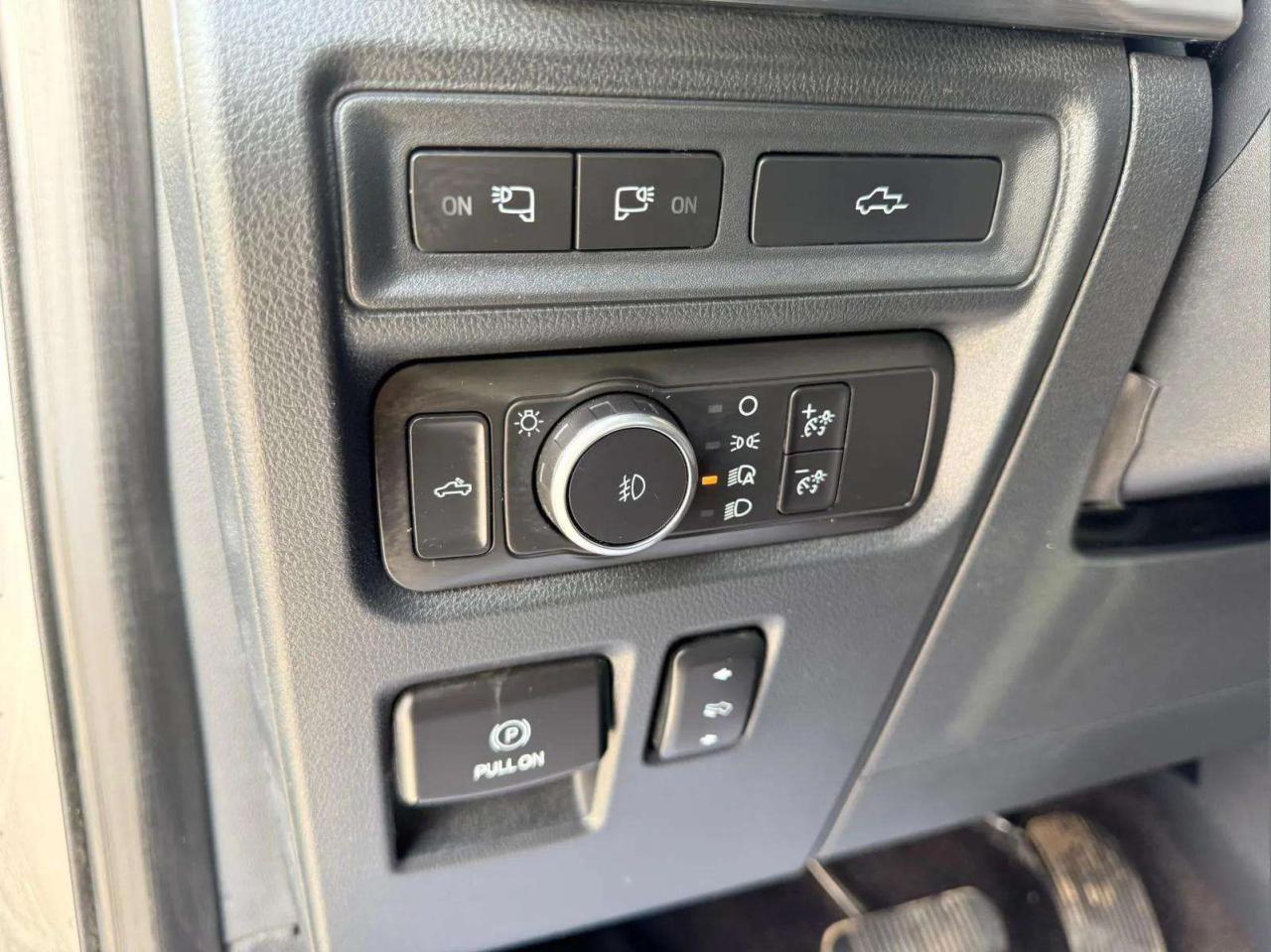 2021 Ford F-150 Lariat 4WD SuperCrew 6.5' Box Photo