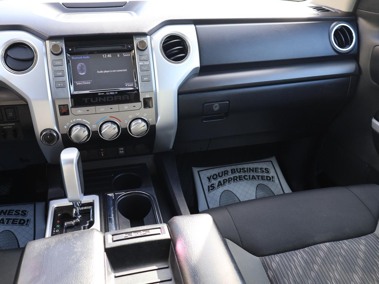 2018 Toyota Tundra SR5 5.7L V8 CREW 4WD CERTIFIED *ACCIDENT FREE* CAMERA BLUETOOTH HEATED SEATS CRUISE ALLOYS Photo